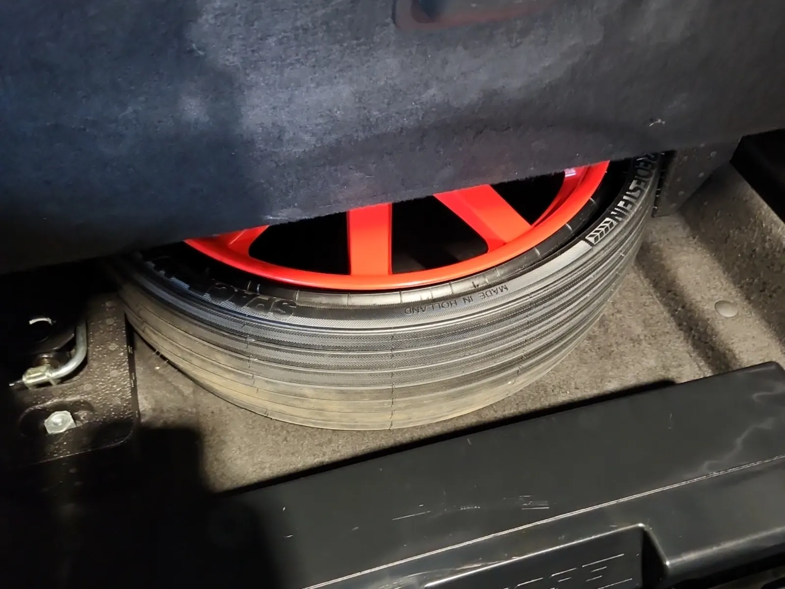 Spare Tire & Wheel Photo