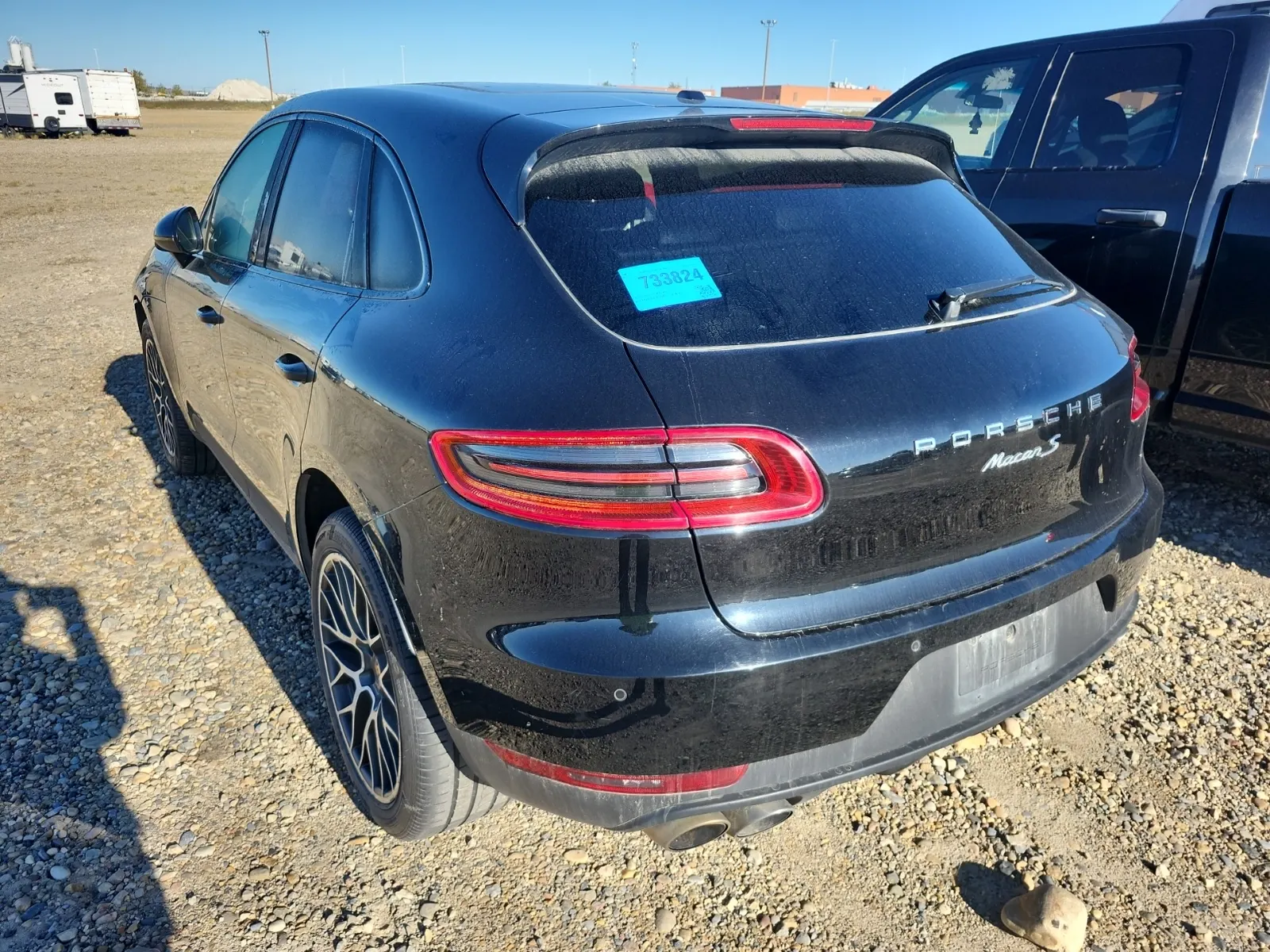 Driver Rear 3/4 Photo
