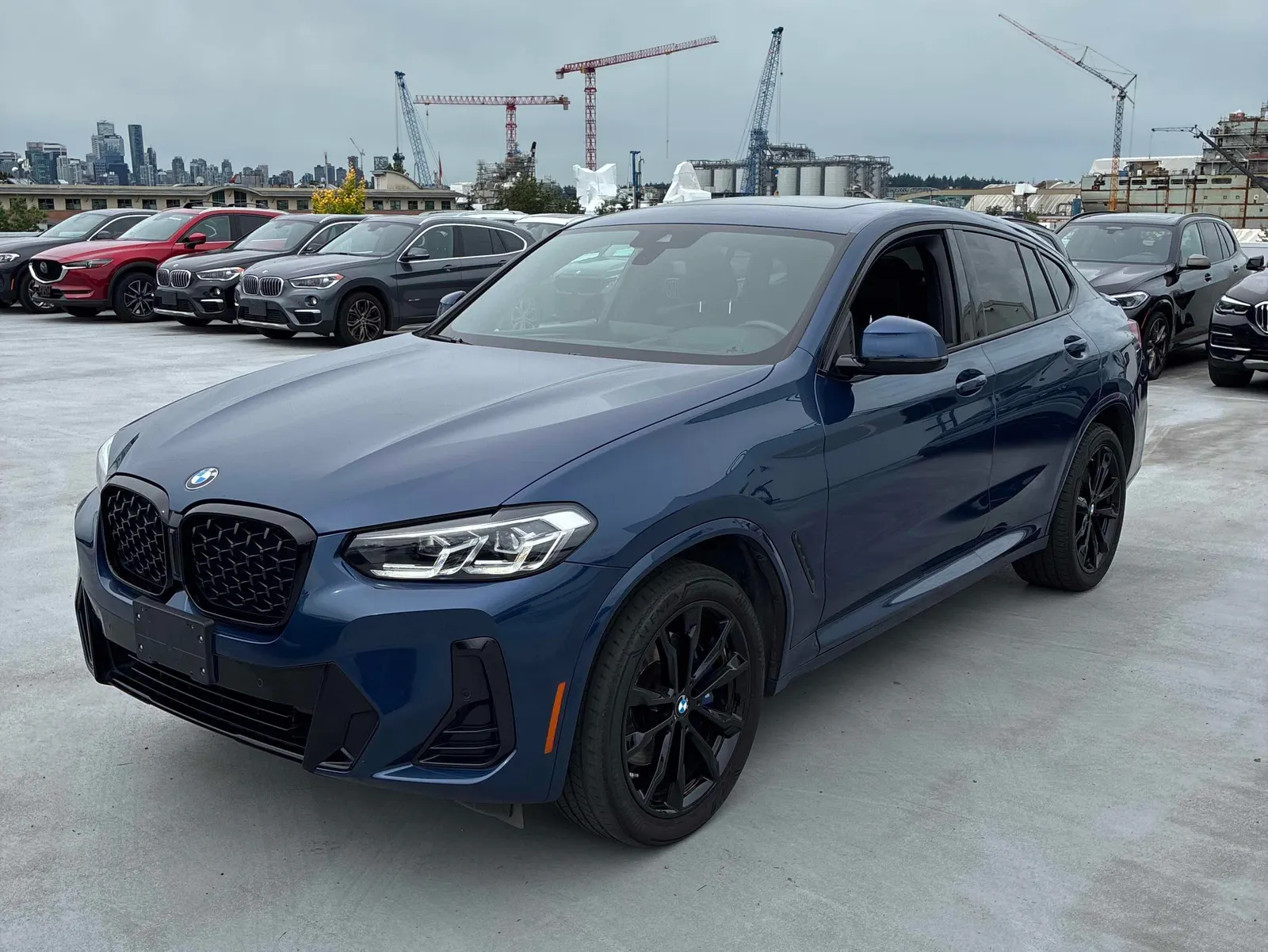 2023 BMW X4