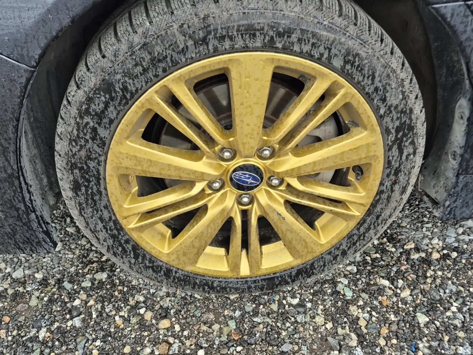 Front driver wheel/tire photo