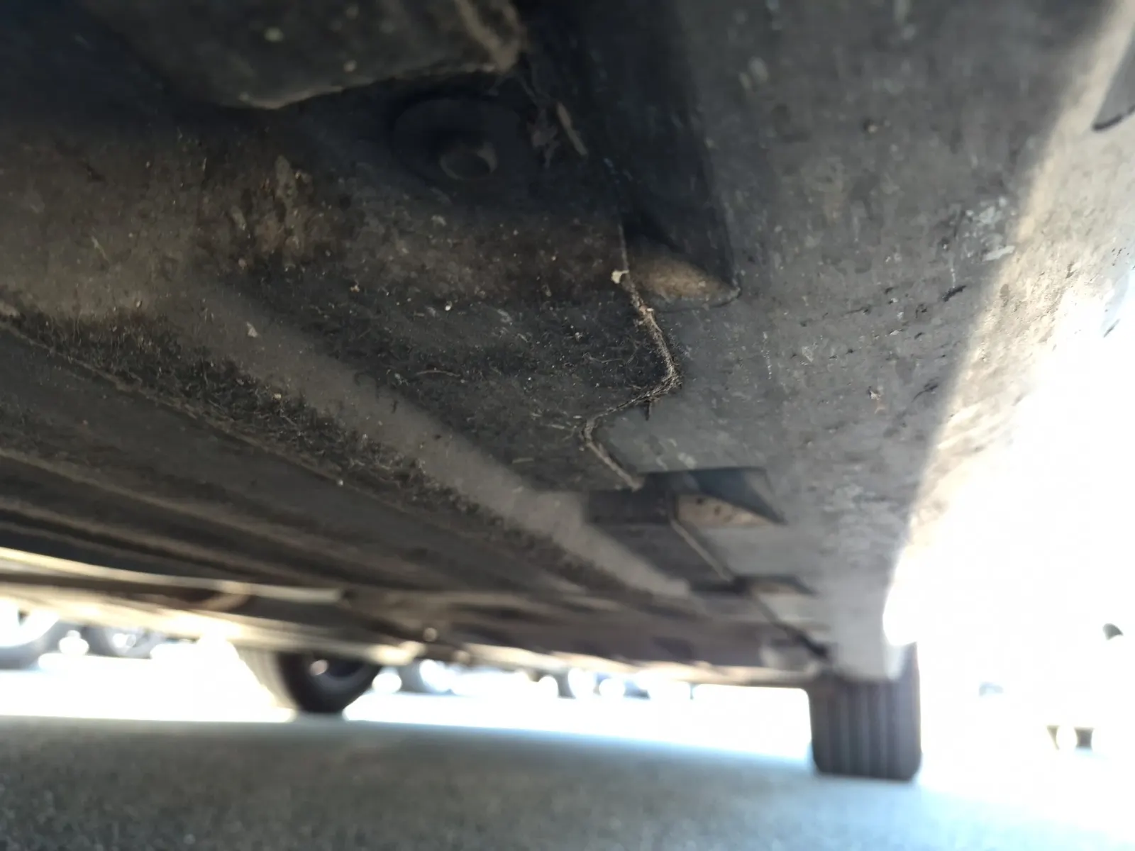 Undercarriage - Driver Photo
