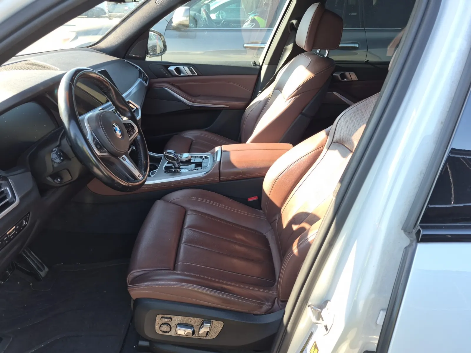 Front Interior Photo