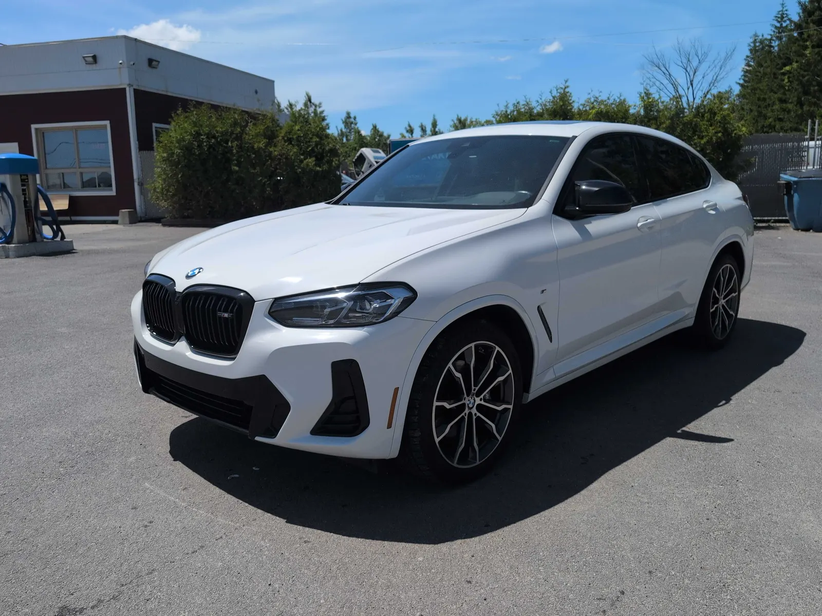 2023 BMW X4