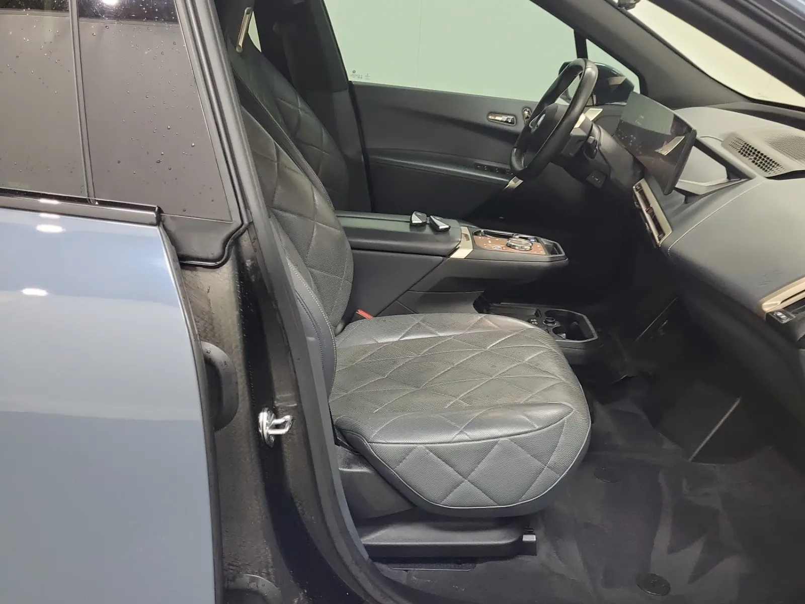 Right Side Interior Photo
