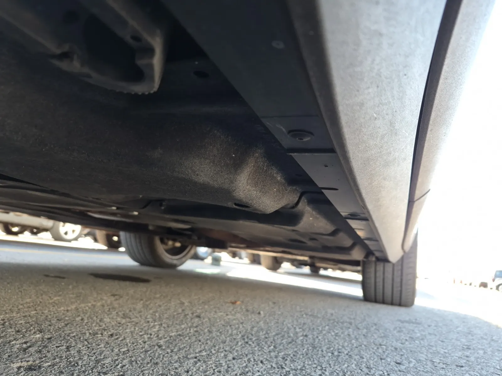 Undercarriage - Passenger Photo