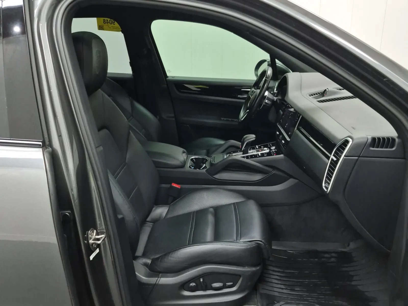 Right Side Interior Photo