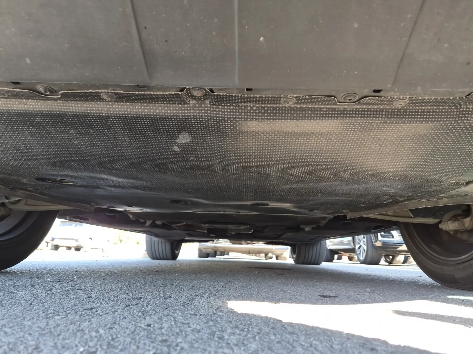 Undercarriage - Front Photo