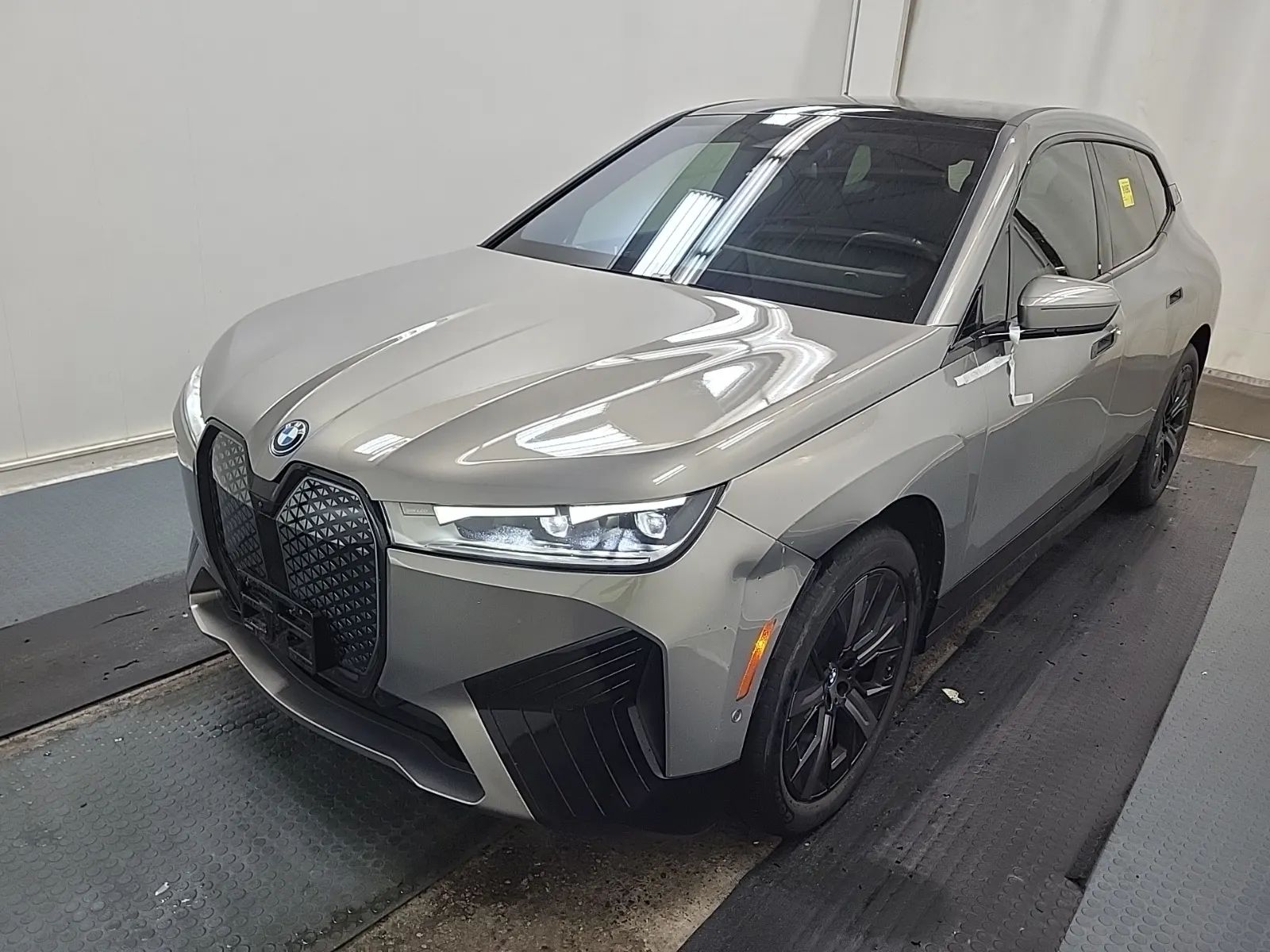 2024 BMW iX