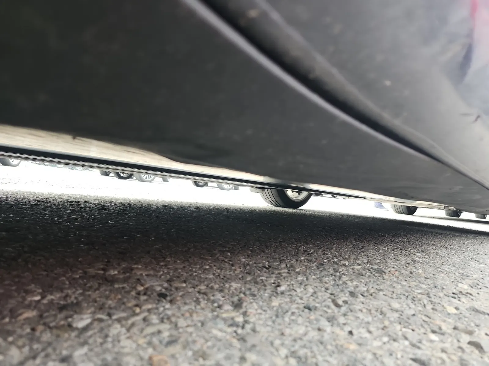 Undercarriage - Passenger Photo