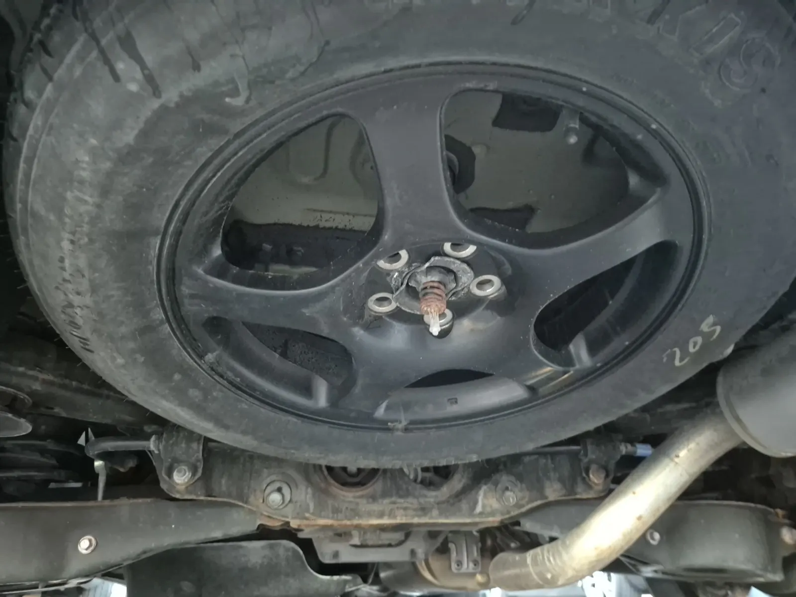Spare Tire & Wheel Photo