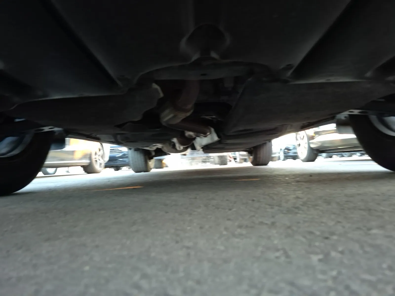 Undercarriage - Front Photo