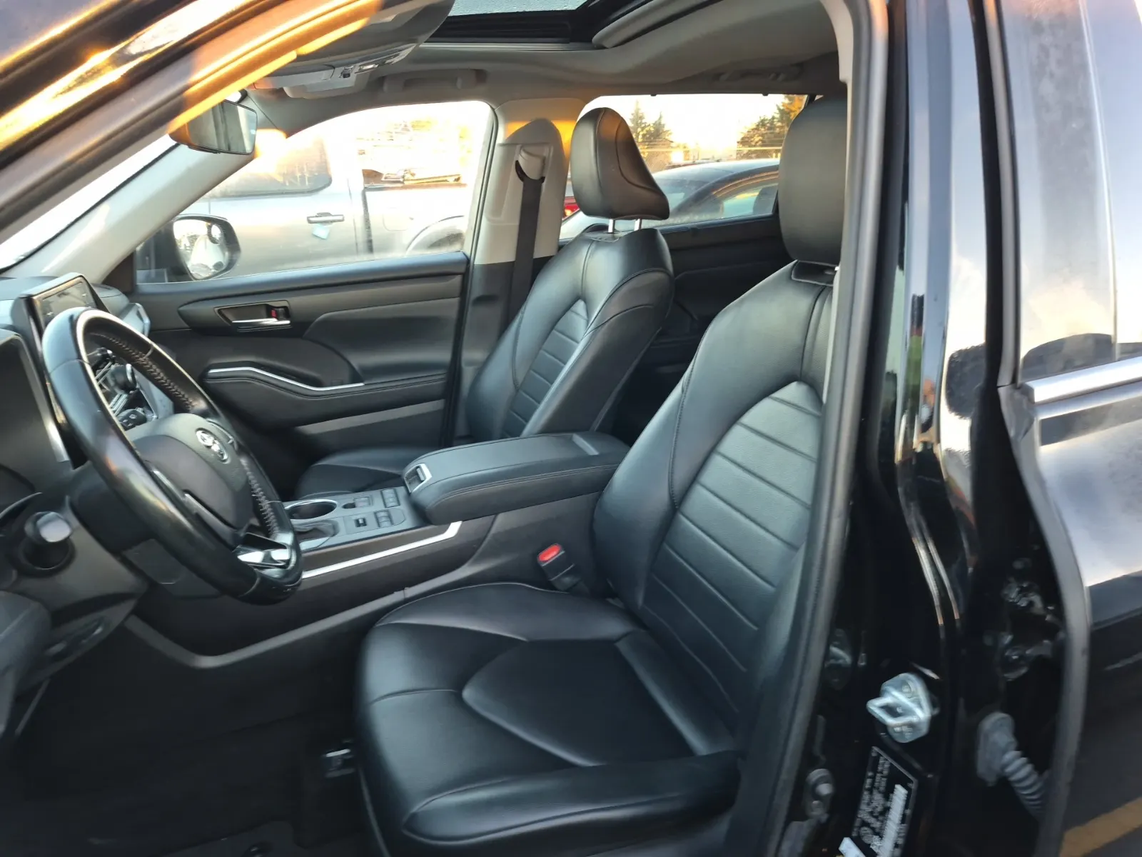 Front Interior Photo
