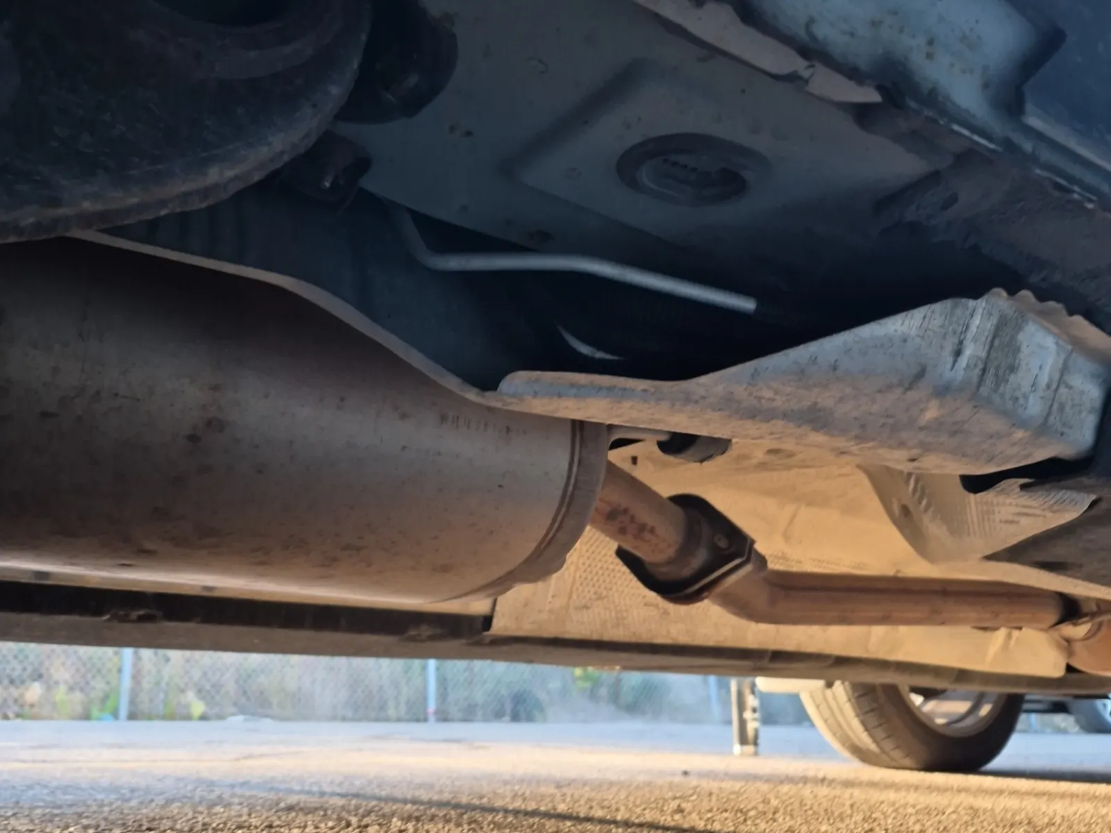 Undercarriage - Passenger Photo