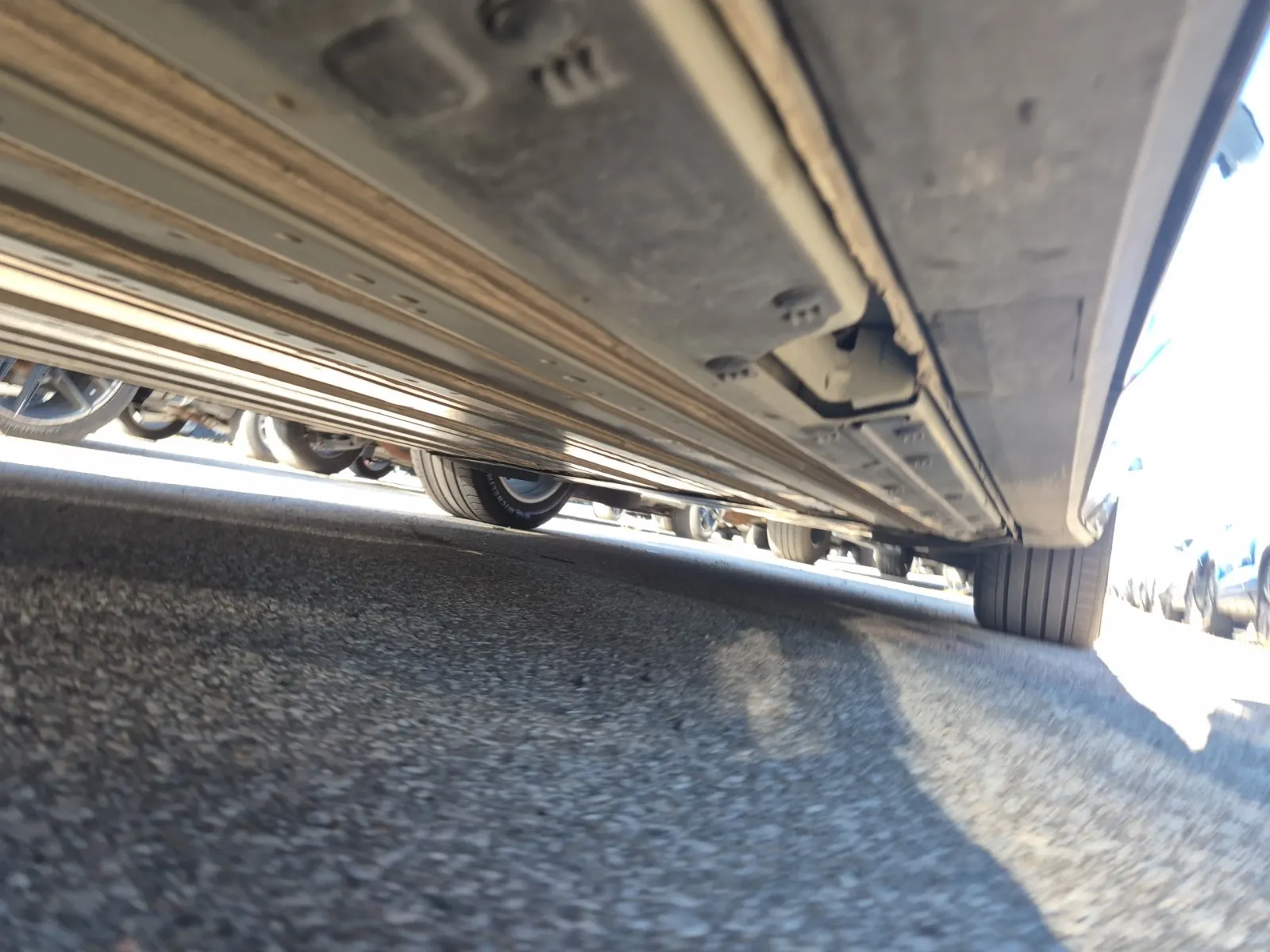 Undercarriage - Passenger Photo