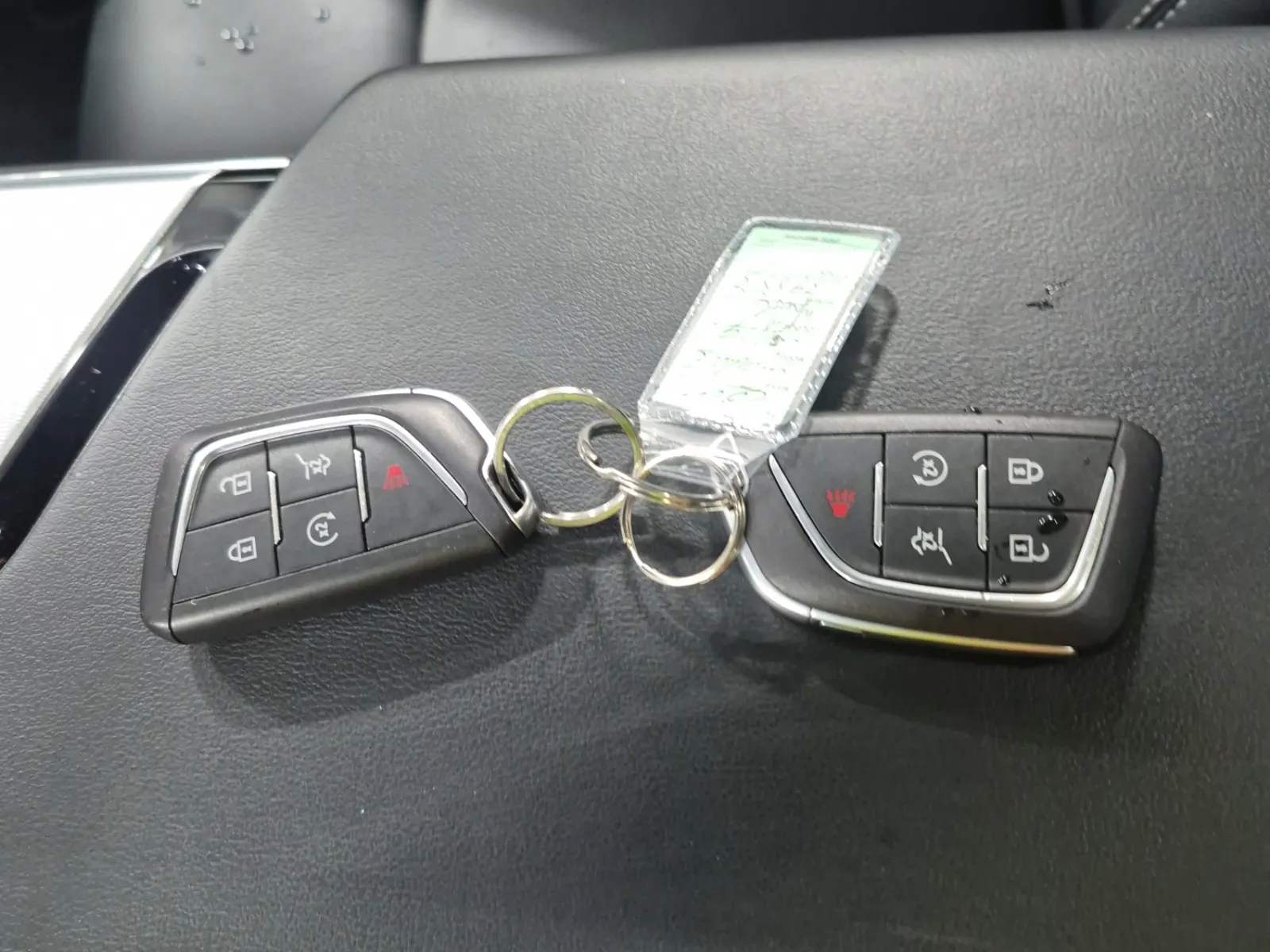 Keys/Fobs/Manual Photo