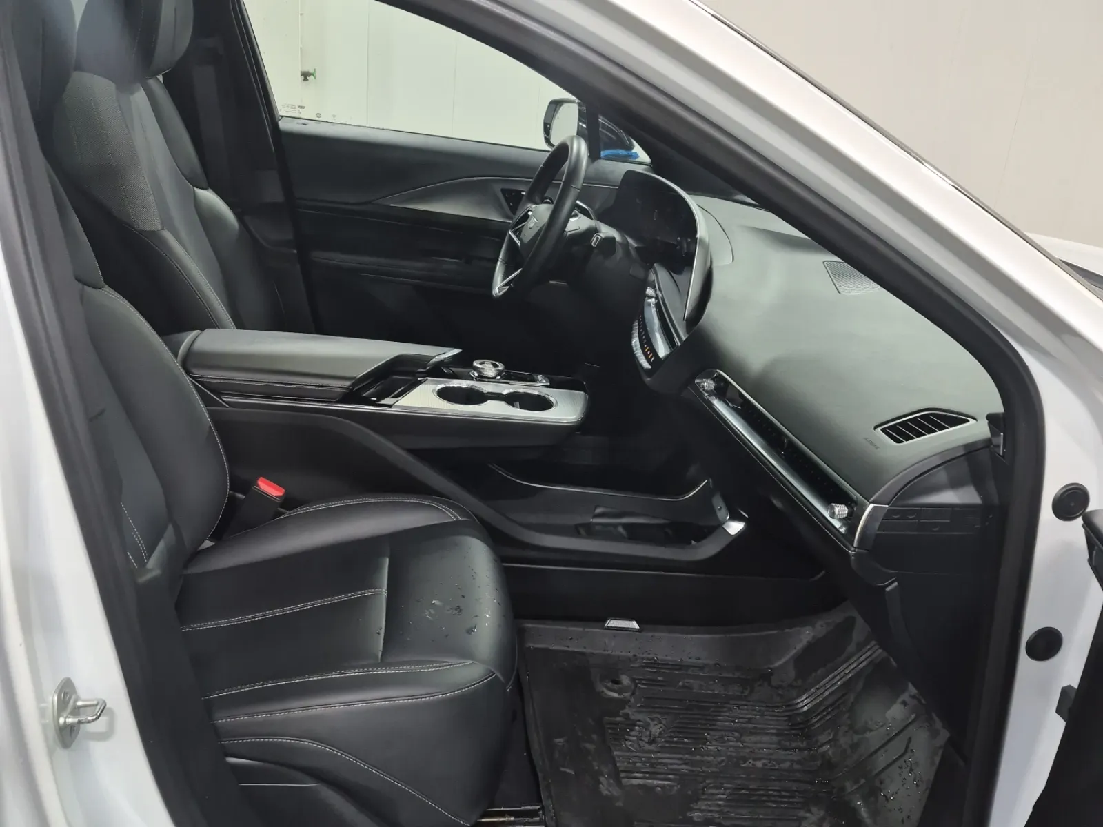 Right Side Interior Photo