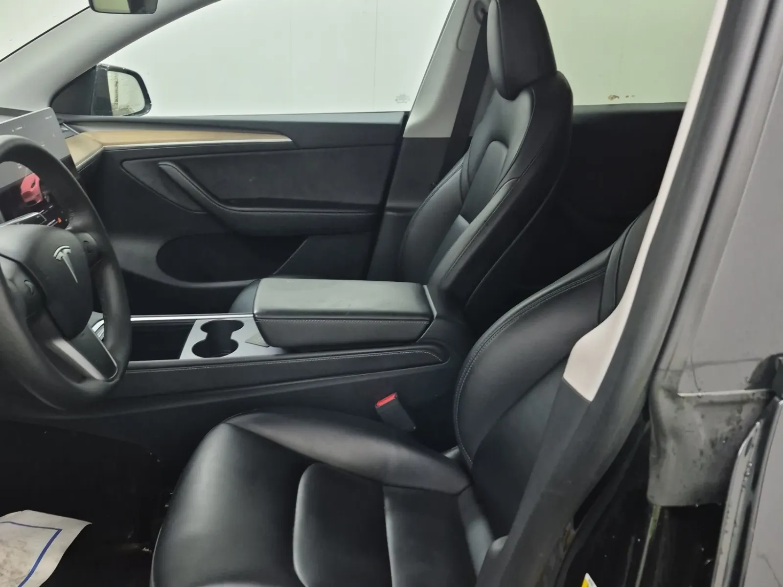 Front Interior Photo