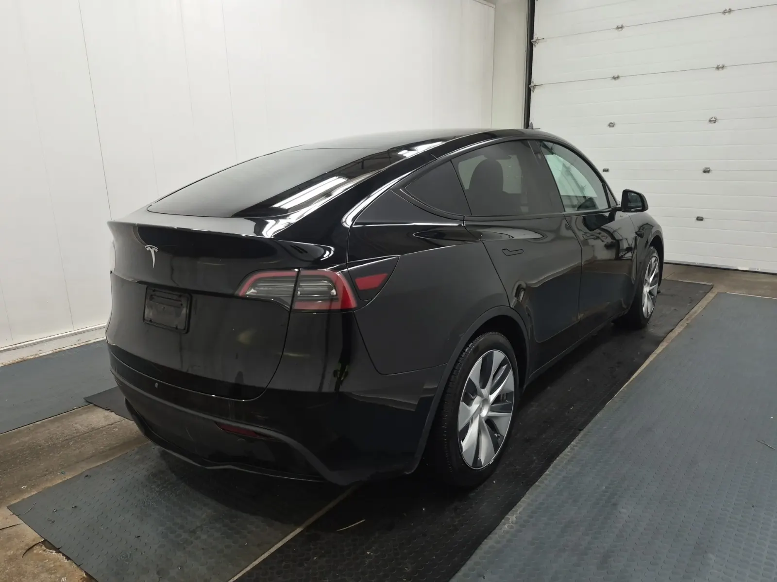 Passenger Rear 3/4 Photo