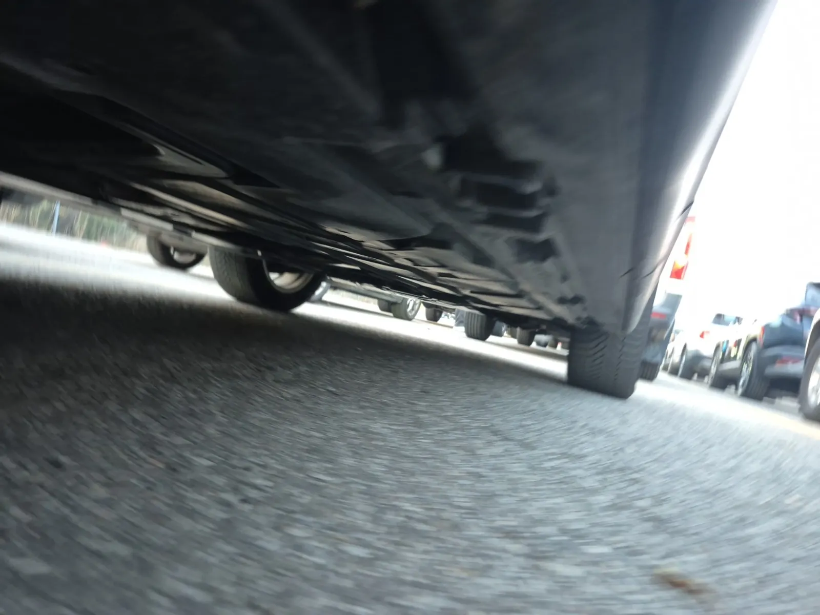Undercarriage - Passenger Photo