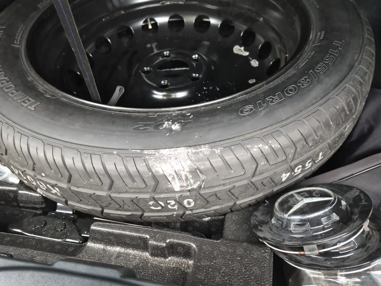Spare Tire & Wheel Photo