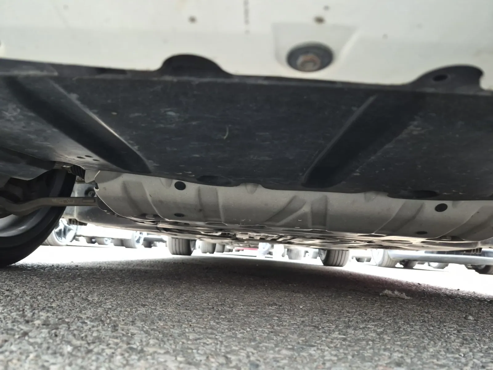Undercarriage - Front Photo