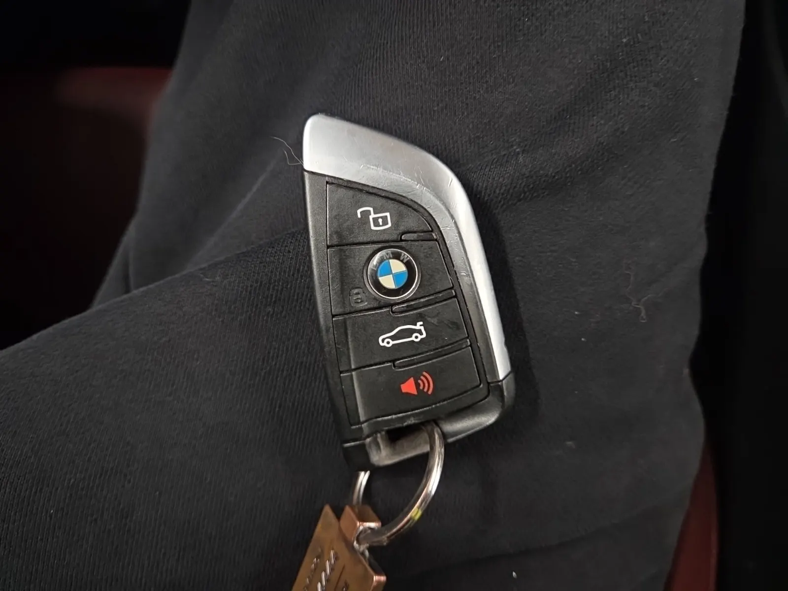 Keys/Fobs/Manual Photo