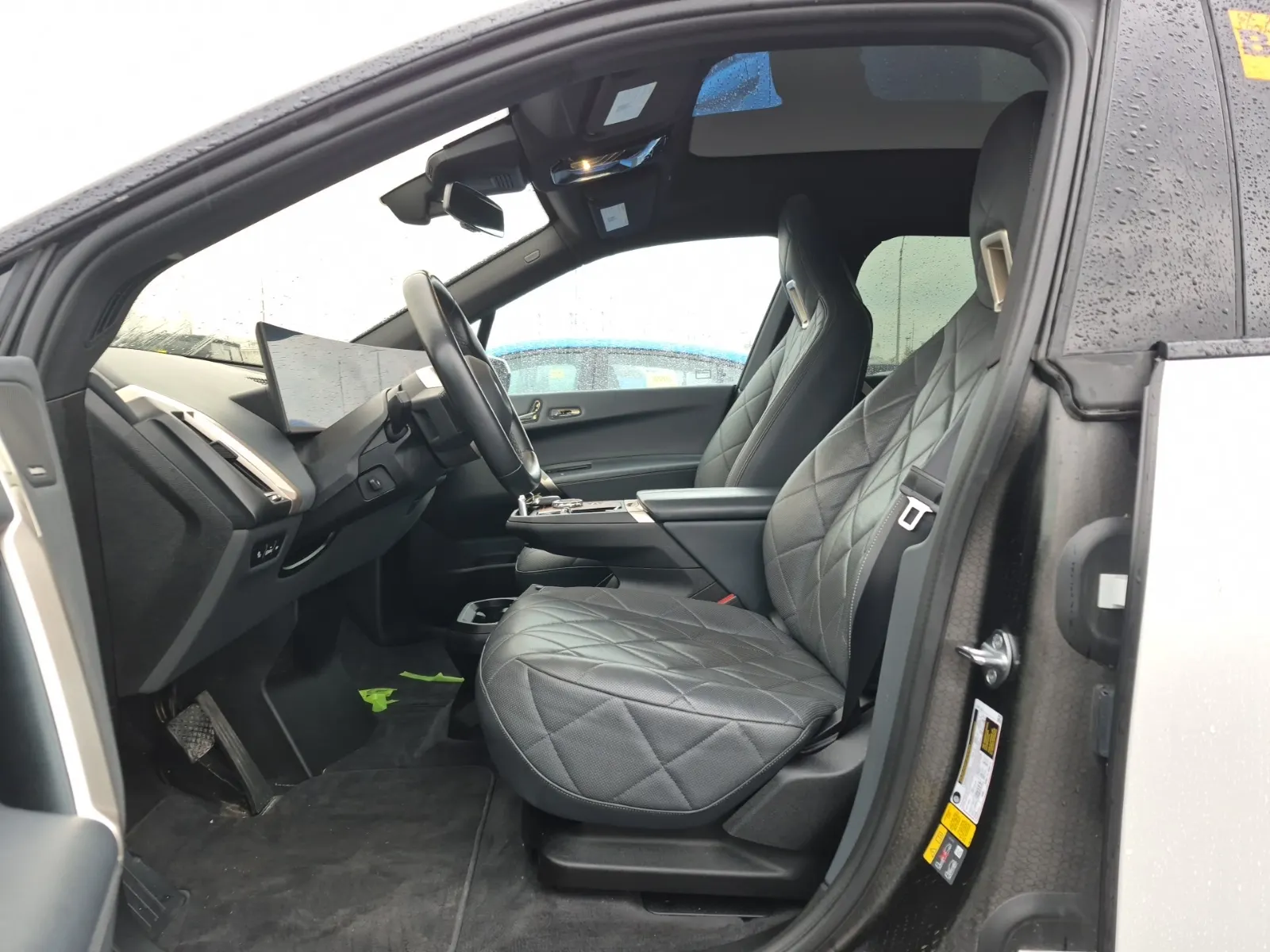 Front Interior Photo