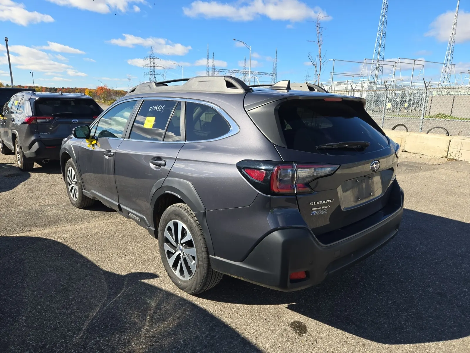 Driver Rear 3/4 Photo