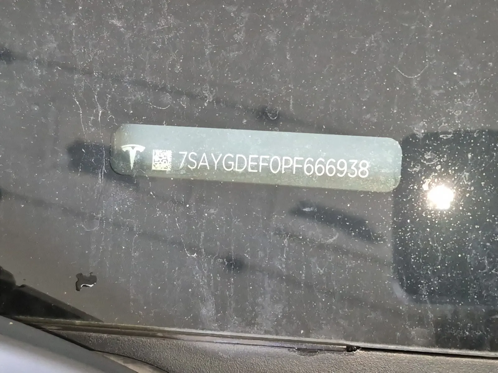 Dash VIN Plate Photo