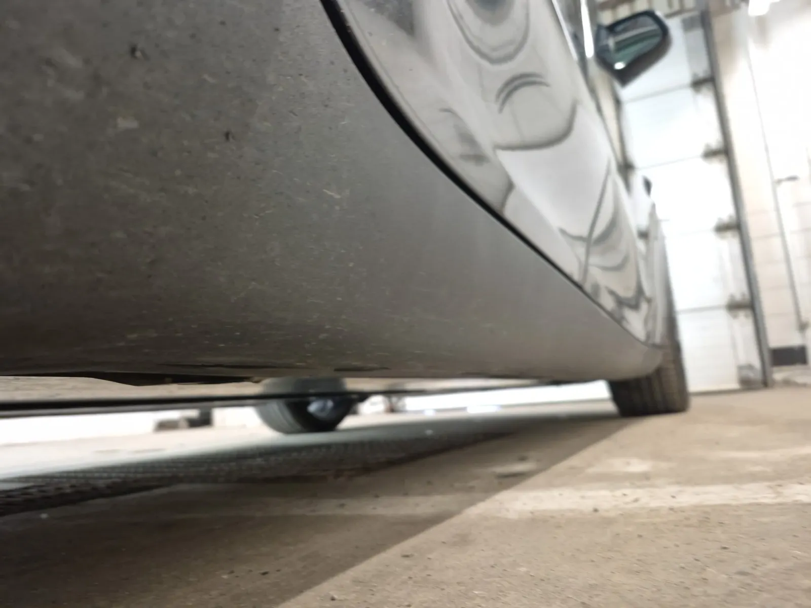 Undercarriage - Passenger Photo