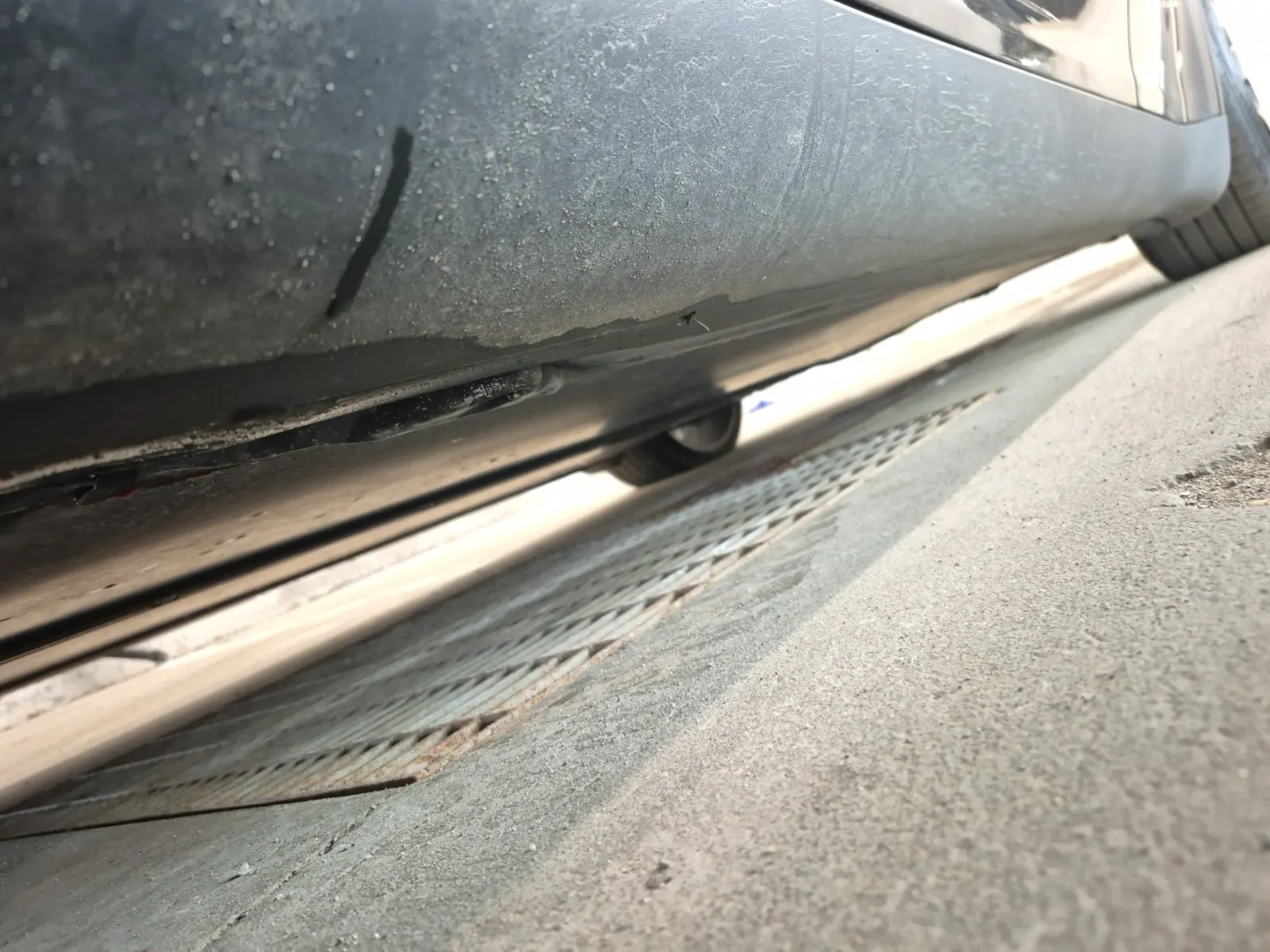 Undercarriage - Driver Photo