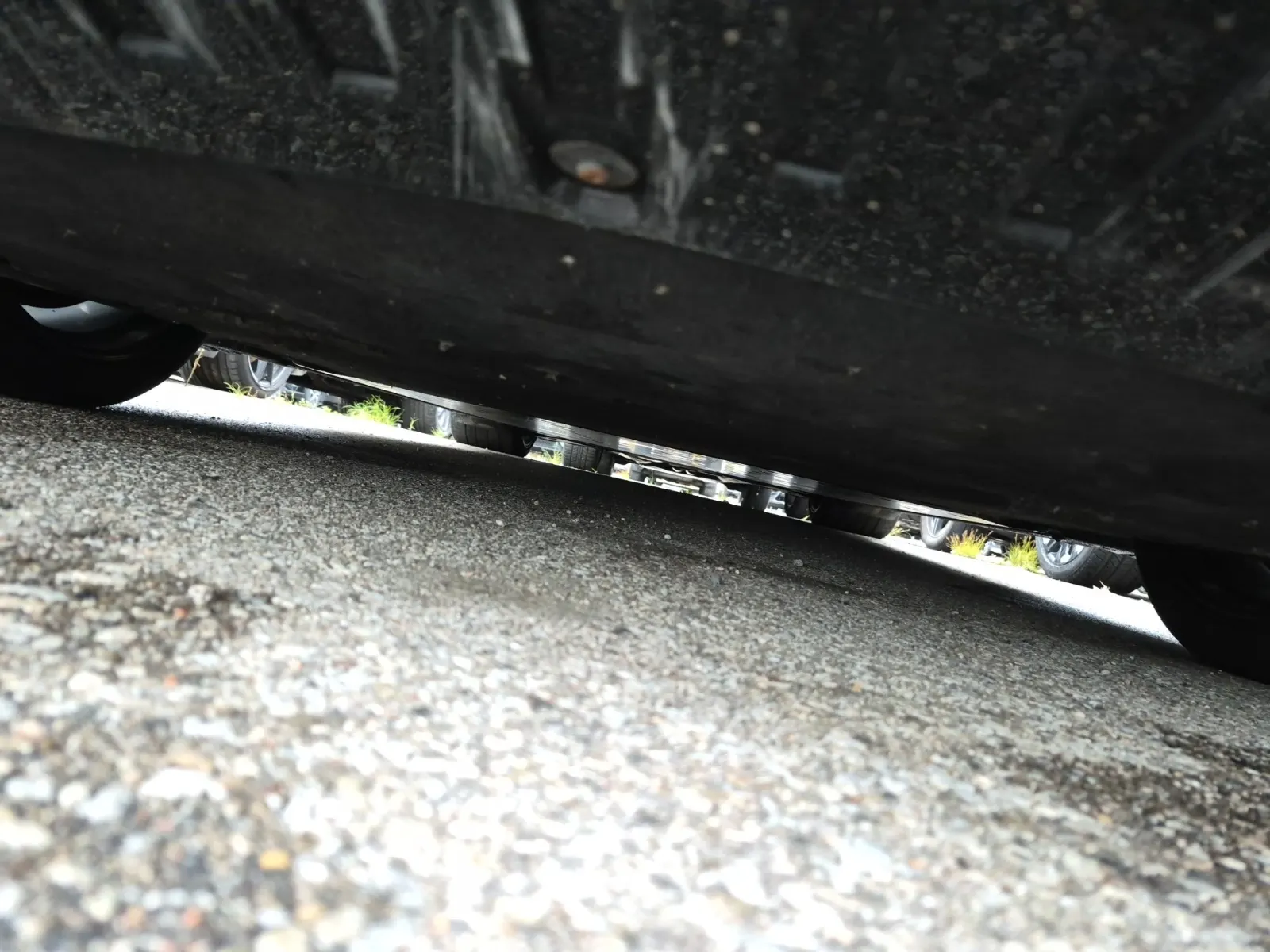 Undercarriage - Front Photo