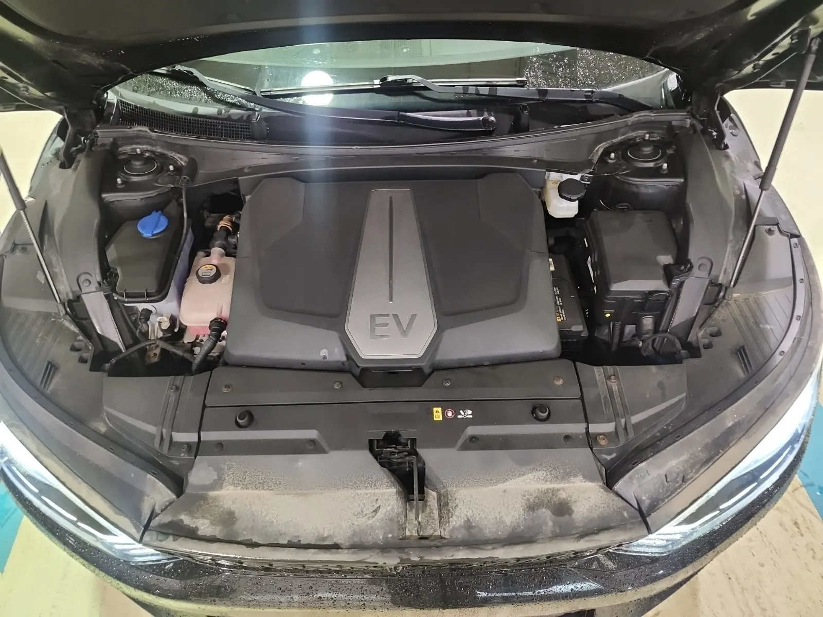 Engine Photo