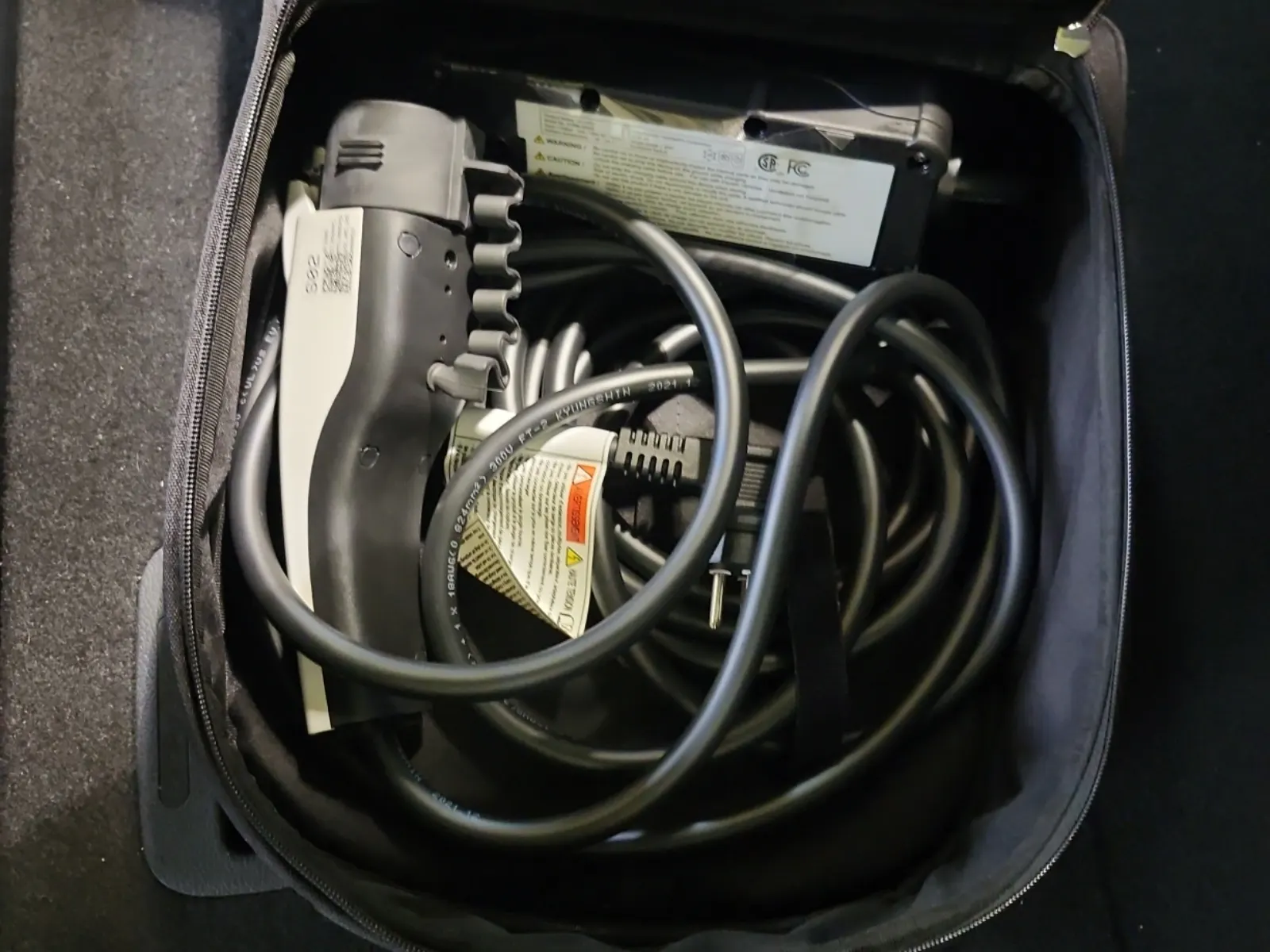 Charging Cable Photo