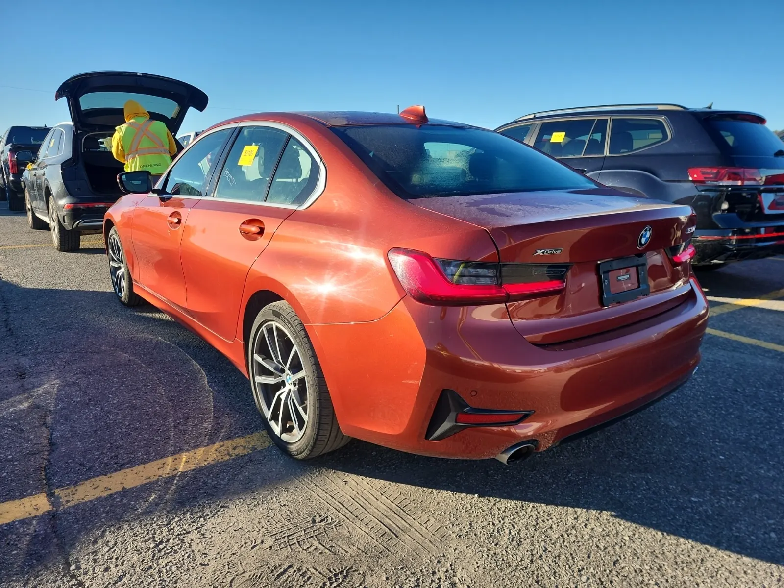 Driver Rear 3/4 Photo