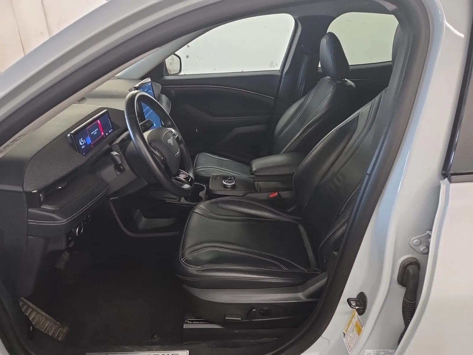 Front Interior Photo