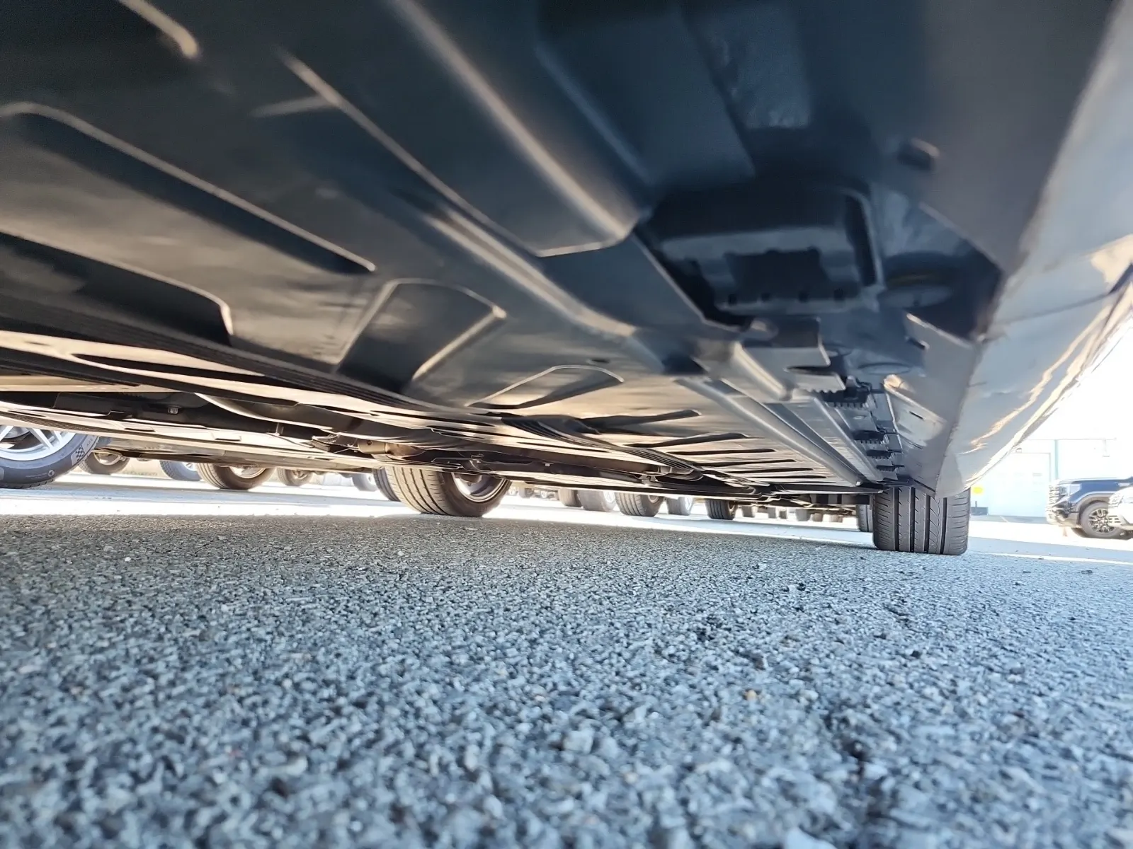 Undercarriage - Passenger Photo