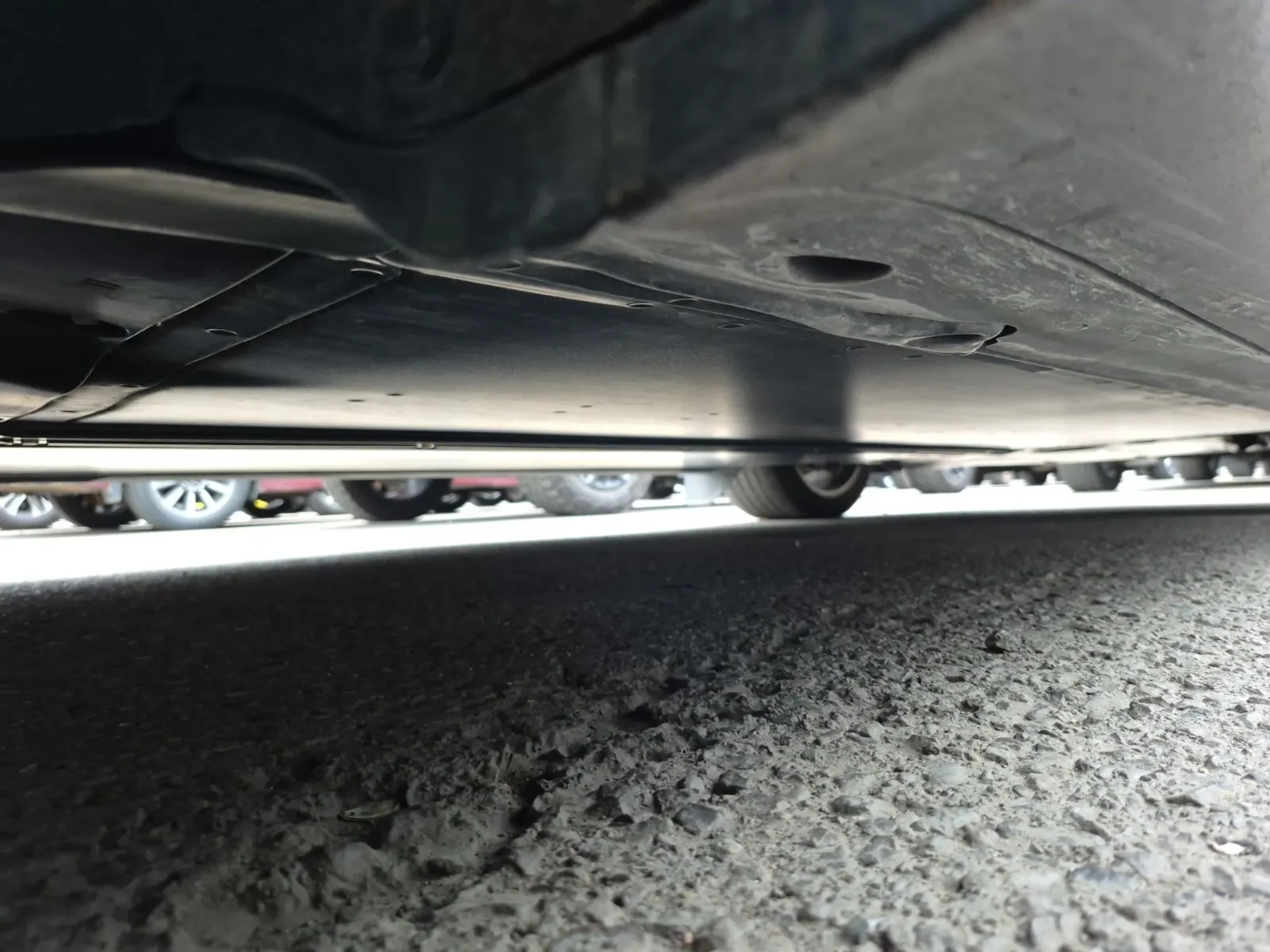 Undercarriage - Passenger Photo