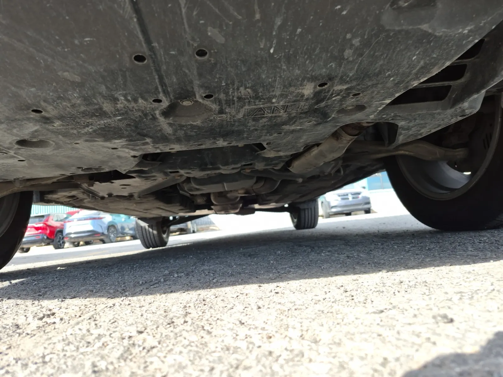 Undercarriage - Front Photo