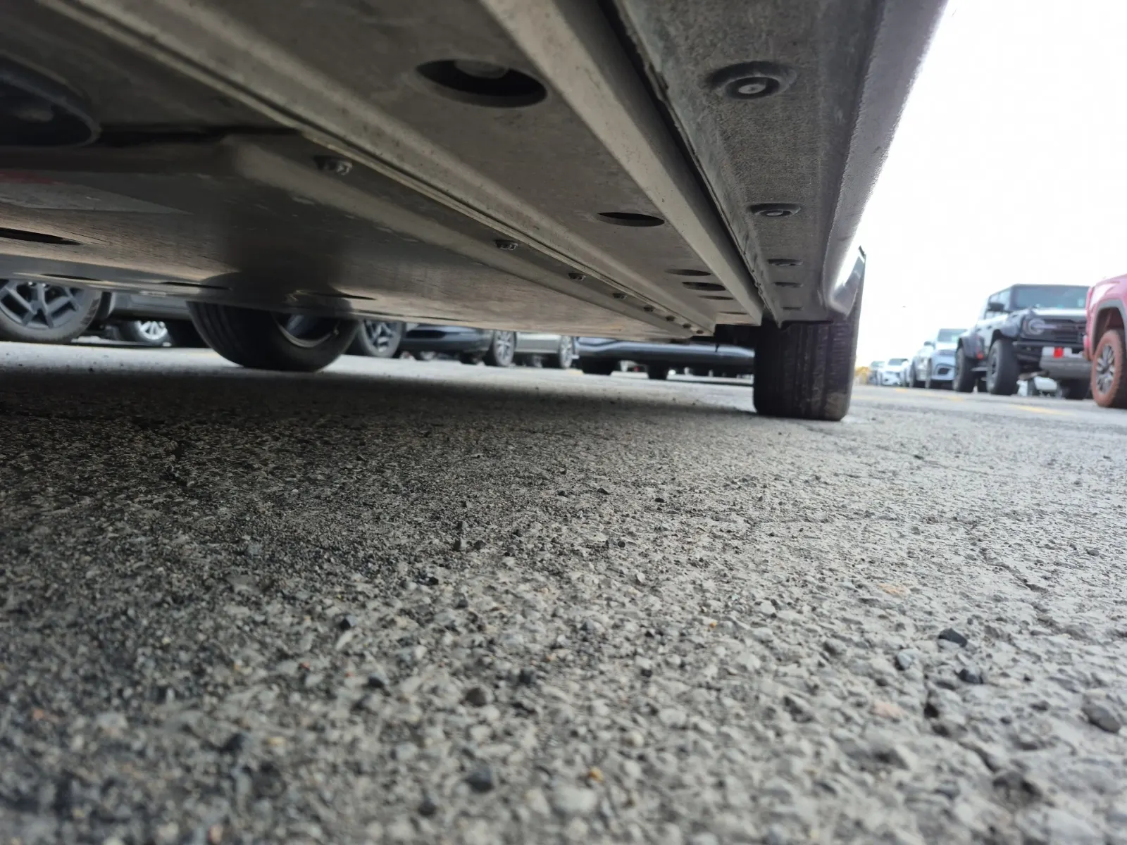 Undercarriage - Driver Photo