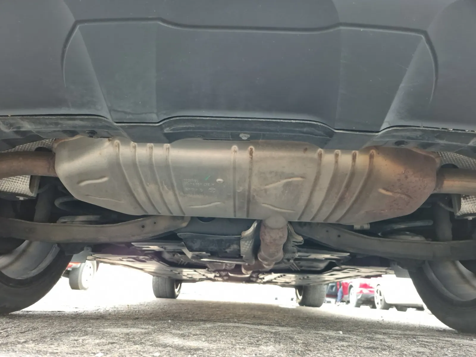Undercarriage - Rear Photo