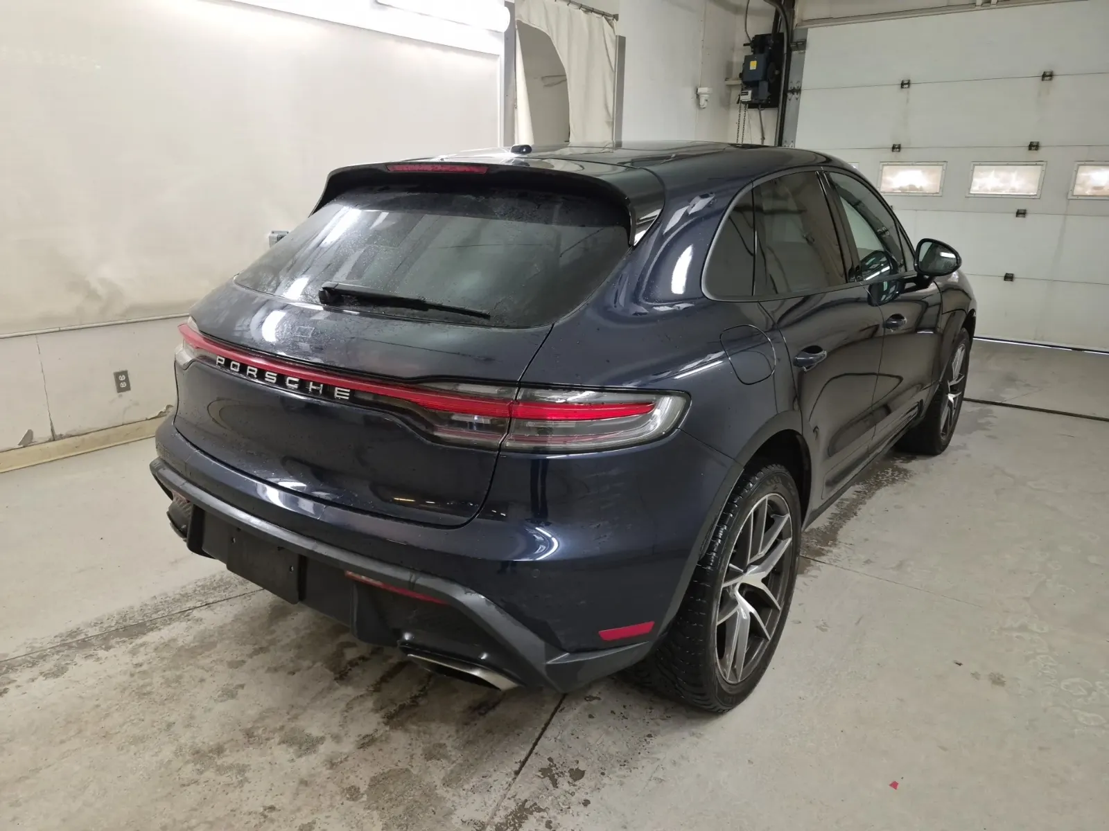 Passenger Rear 3/4 Photo
