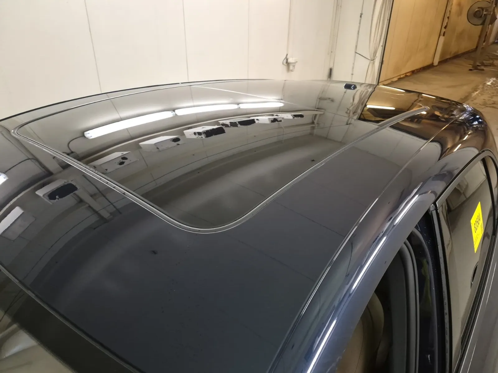Exterior Roof Photo