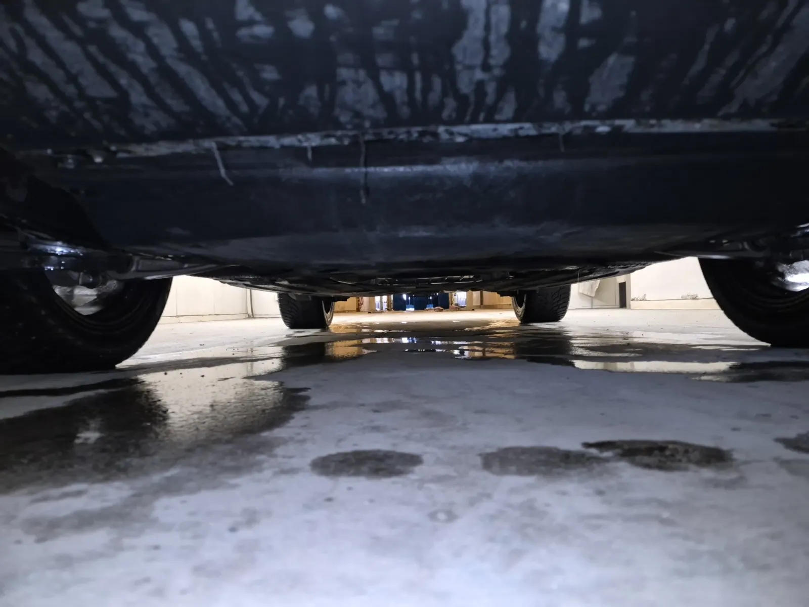 Undercarriage - Front Photo