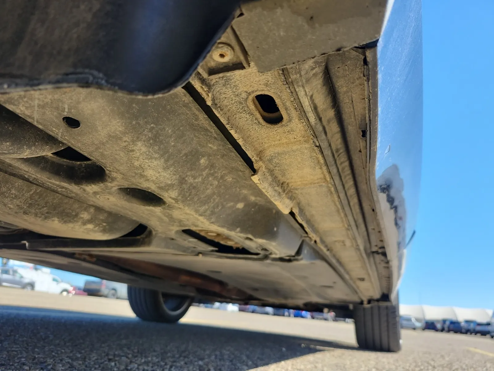 Undercarriage - Passenger Photo