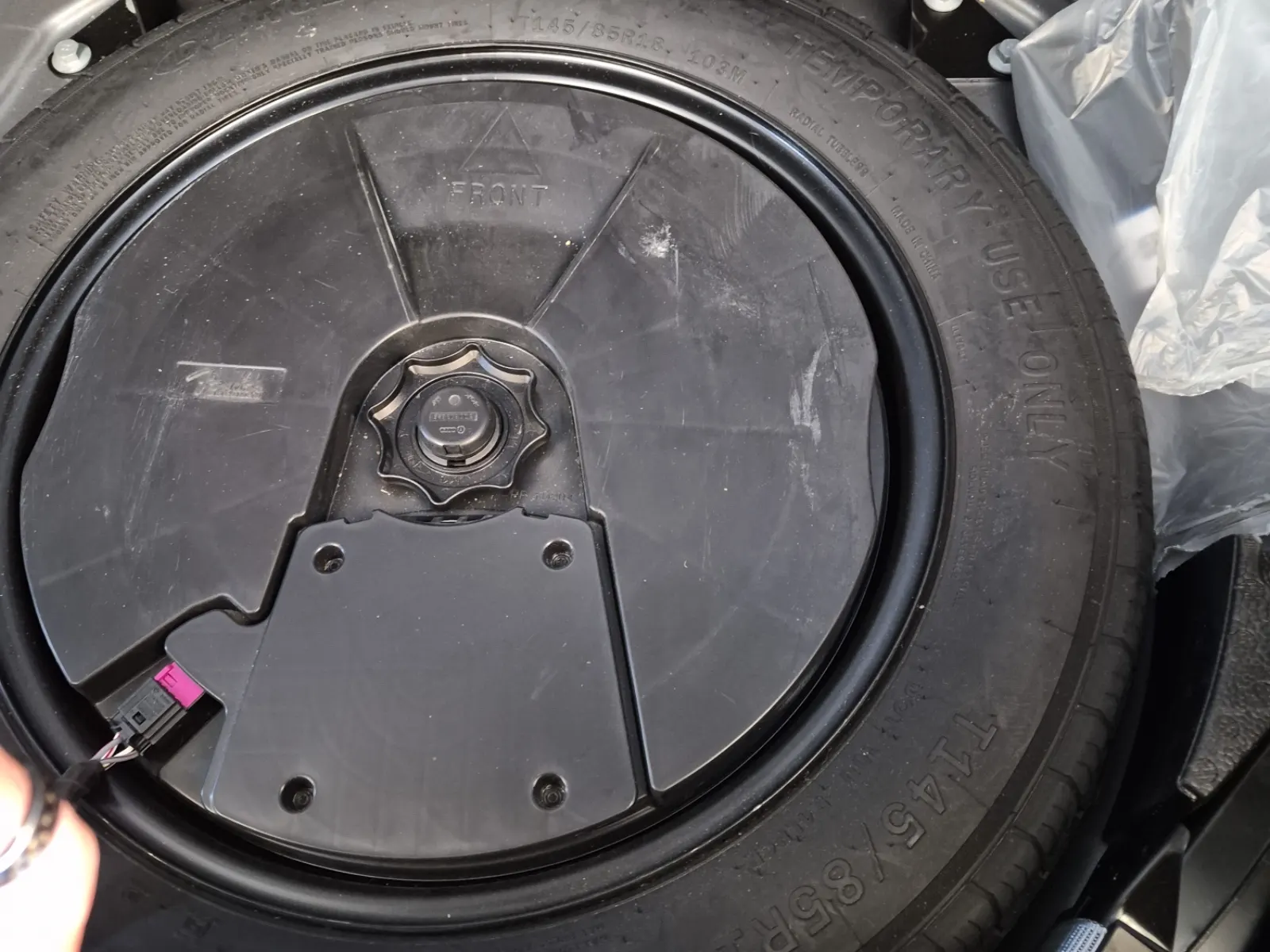 Spare Tire & Wheel Photo