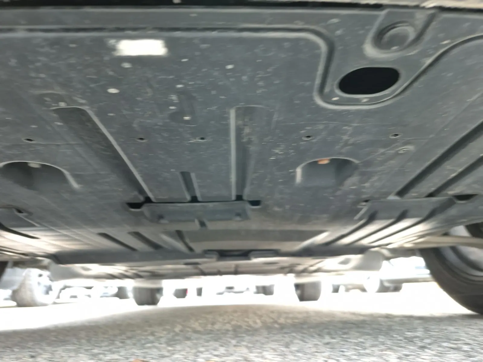 Undercarriage - Front Photo