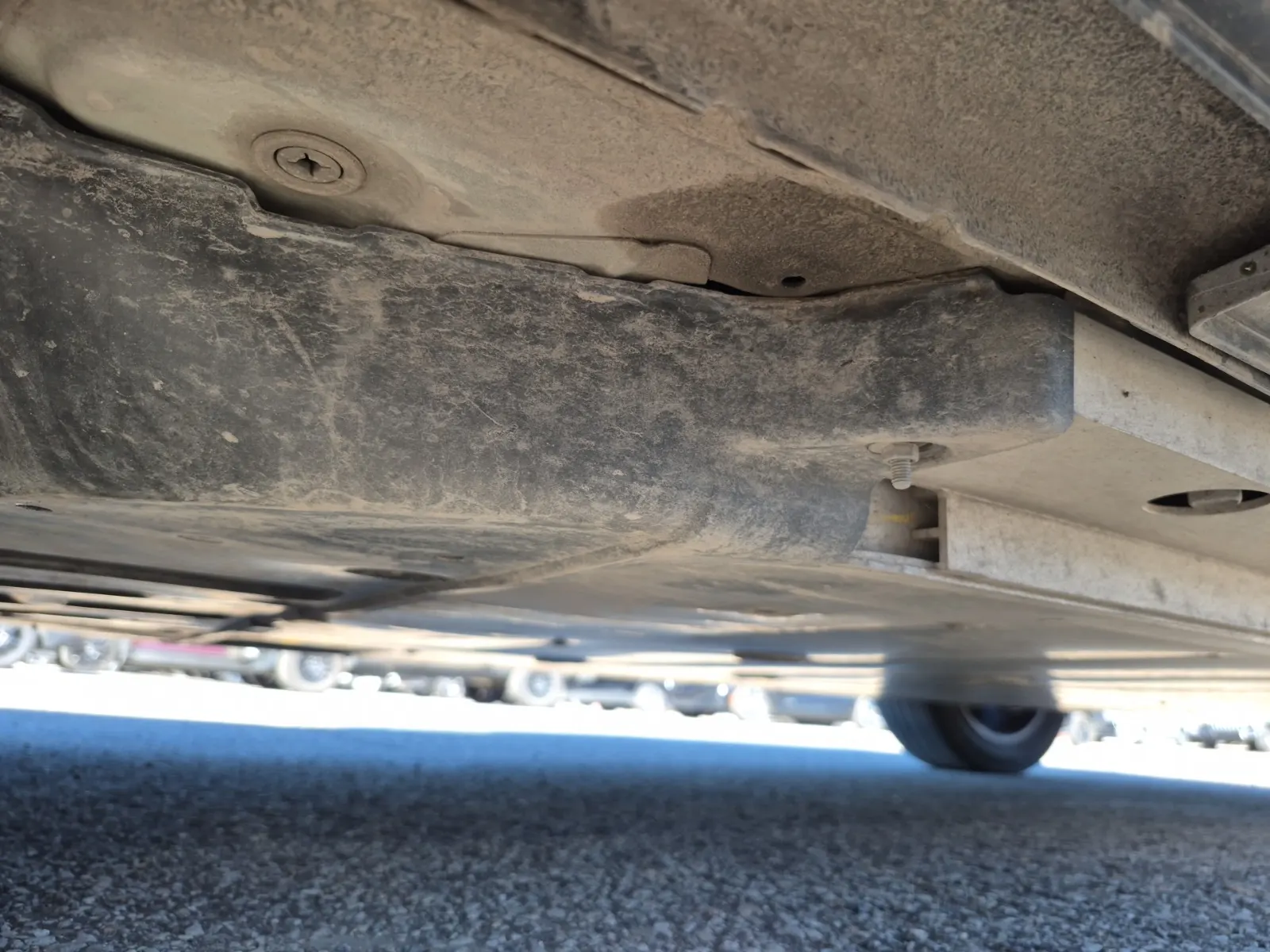 Undercarriage - Driver Photo