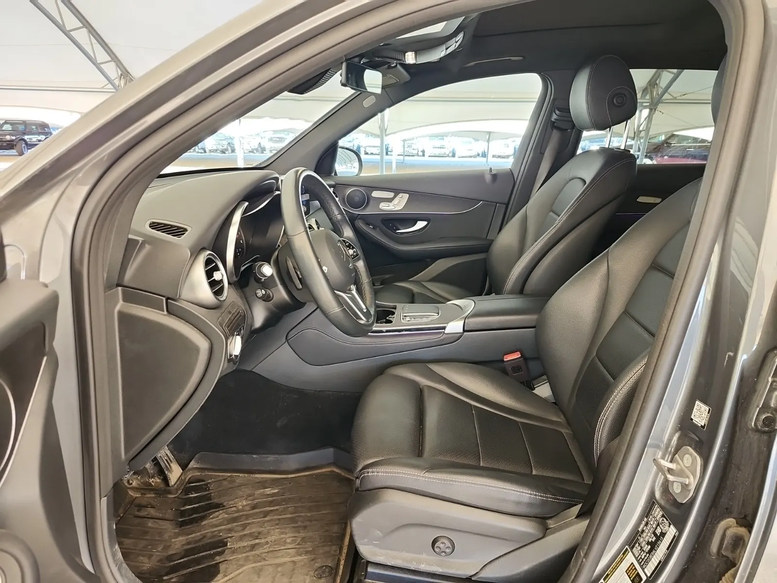 Front Interior Photo