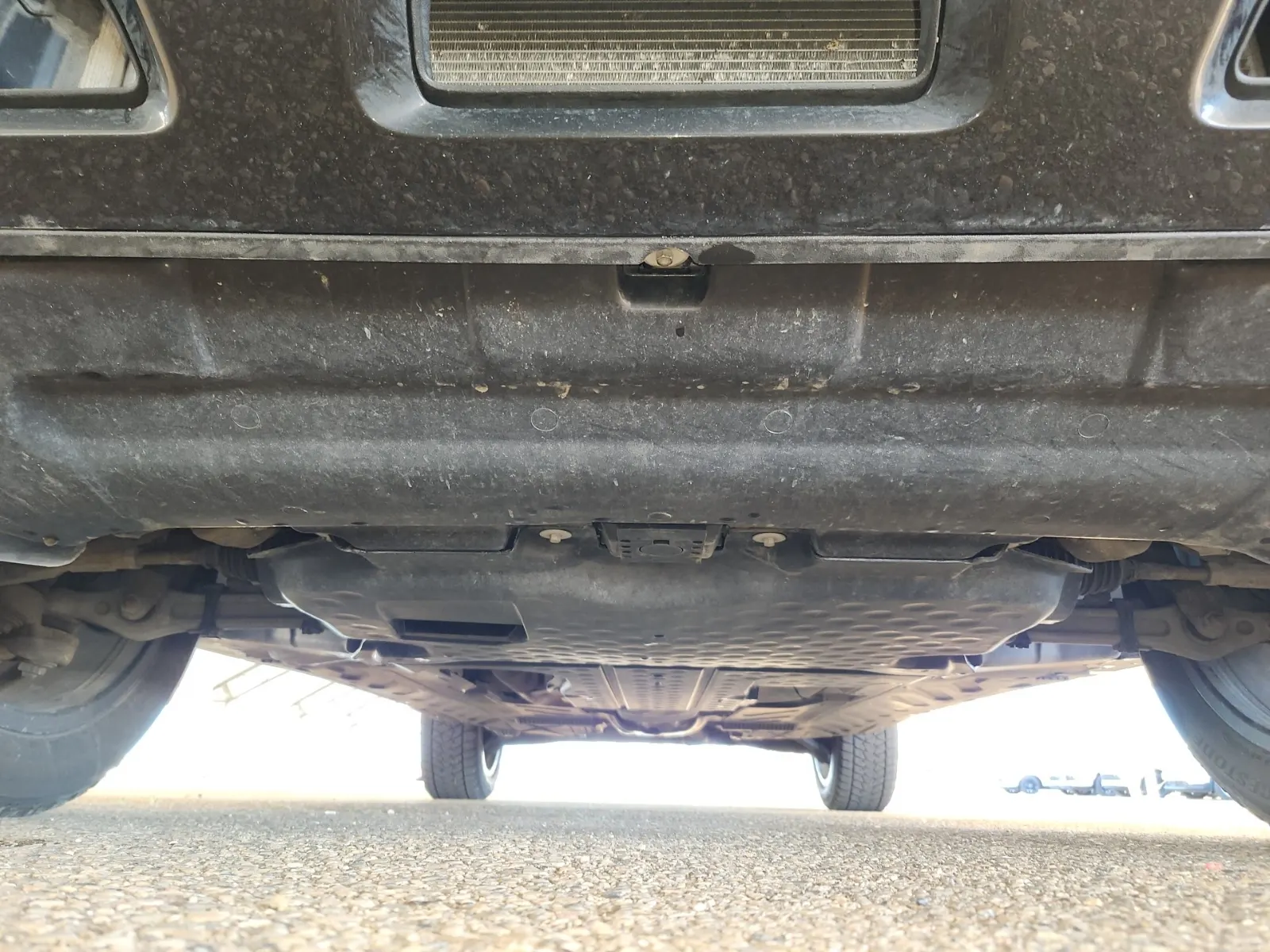 Undercarriage - Front Photo